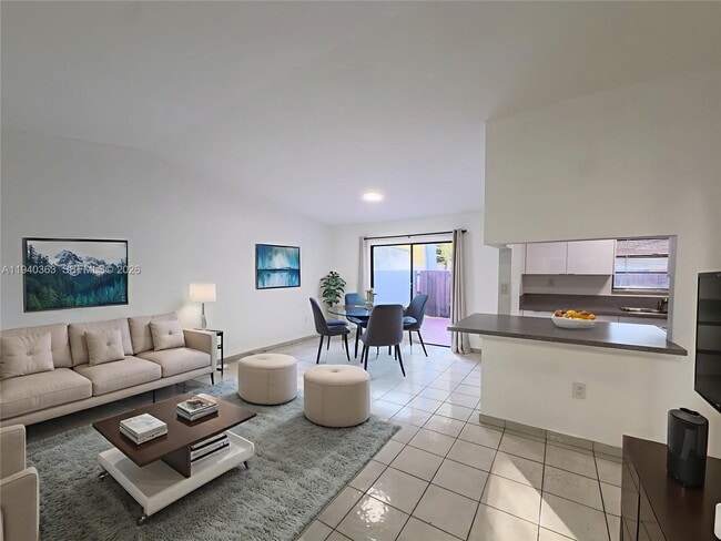 8124 SW 153rd Pl in Miami, FL - Building Photo - Building Photo