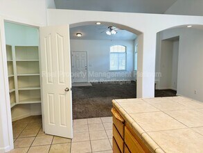 220 River in Madera, CA - Building Photo - Building Photo