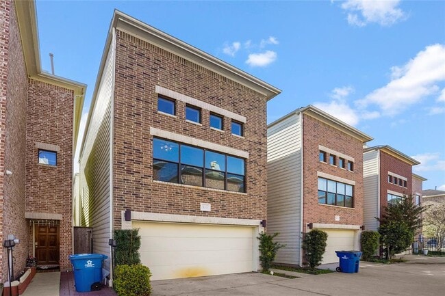 3658 Main Plaza Dr in Houston, TX - Building Photo - Building Photo