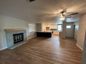 1031 Greenfield Dr in Porterville, CA - Building Photo - Building Photo