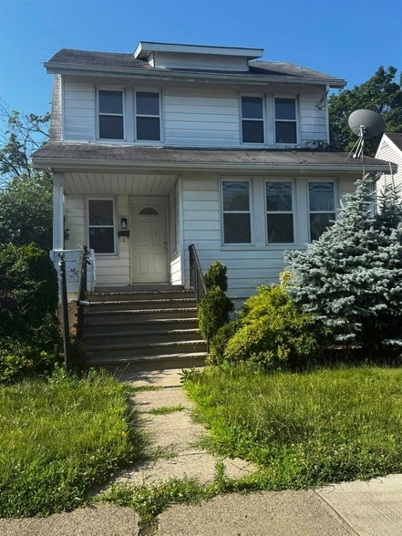 44 Hickory Ave in Bergenfield, NJ - Foto de edificio - Building Photo