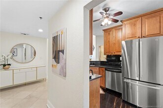 3870 N Hwy A1A, Unit 6 in Fort Pierce, FL - Foto de edificio - Building Photo