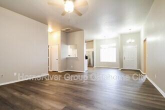 3905 Penny Dr in Midwest City, OK - Building Photo - Building Photo
