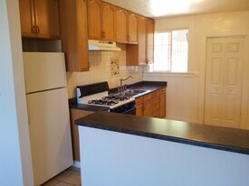 46 Daniels Ave, Unit 46 Daniels