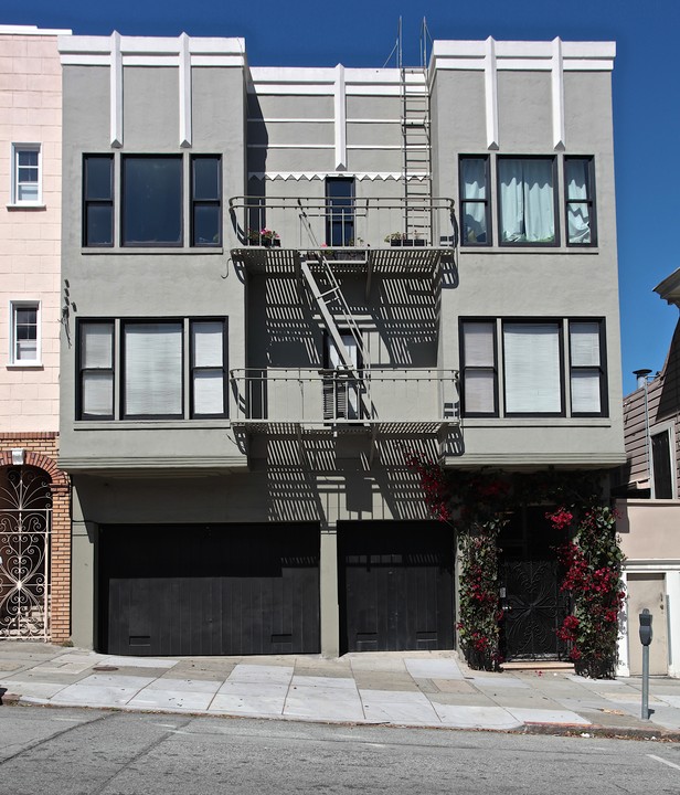 2745 Octavia St in San Francisco, CA - Building Photo