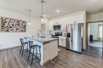 Village at Pepper Creek Apartments in Temple, TX - Building Photo - Building Photo