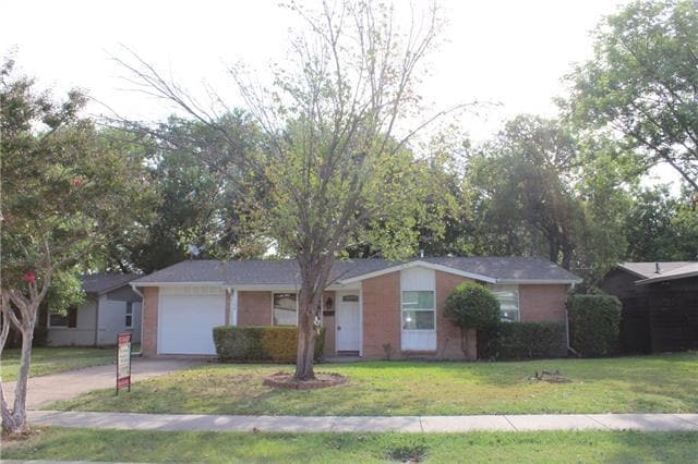 property at 1508 Lorrie Dr