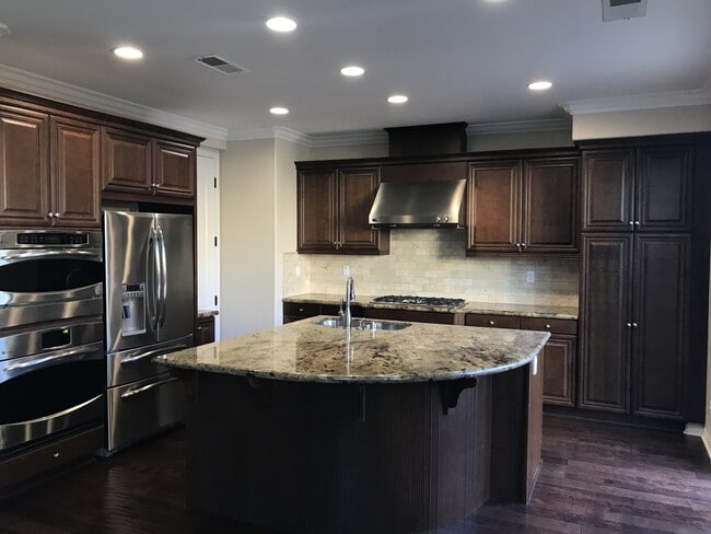 property at 11225 Laurelcrest Dr