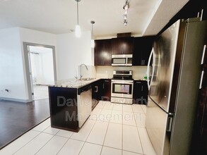 5151 Windermere Blvd SW in Edmonton, AB - Building Photo - Building Photo