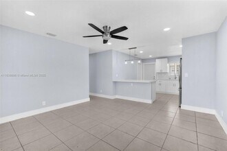 357 Phippen Waiters Rd in Dania Beach, FL - Building Photo - Building Photo