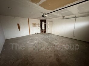 737 S Spruce St in Tulare, CA - Building Photo - Building Photo