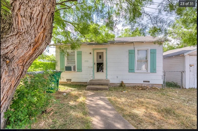 property at 1512 Willow St