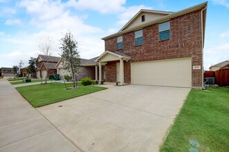 The Retreat at Honey Creek in McKinney, TX - Building Photo - Building Photo