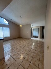 1730 E Babcock Ave in Visalia, CA - Building Photo - Building Photo