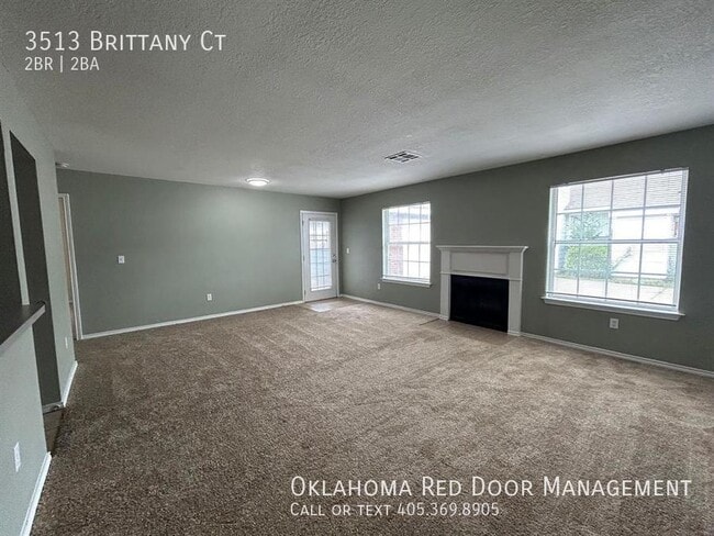 3513 Brittany Ct in Moore, OK - Foto de edificio - Building Photo
