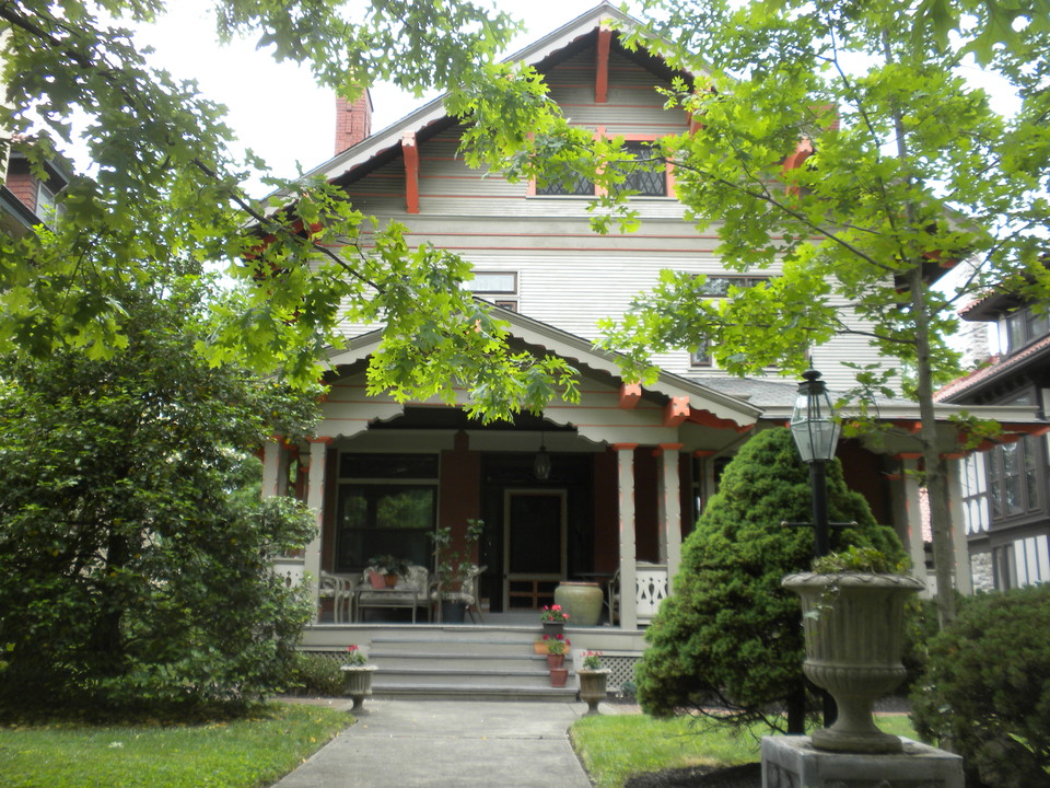 418 Wallace Ave in Covington, KY - Building Photo