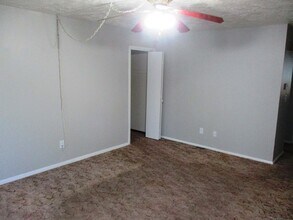 1500 Ensign Dr in Normal, IL - Building Photo - Building Photo