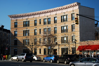 195 Prospect Park W in Brooklyn, NY - Building Photo - Building Photo