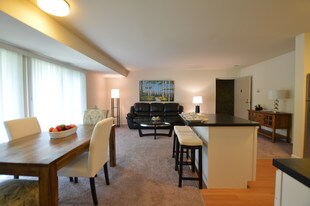 The Lakes Apartments