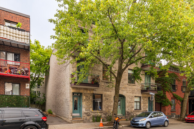 2055-2063 Wolfe Rue in Montréal, QC - Building Photo - Building Photo