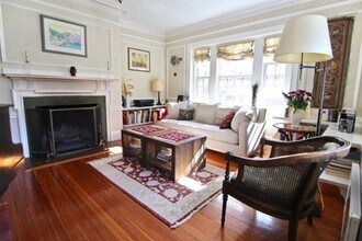34 Bates St in Cambridge, MA - Building Photo - Building Photo