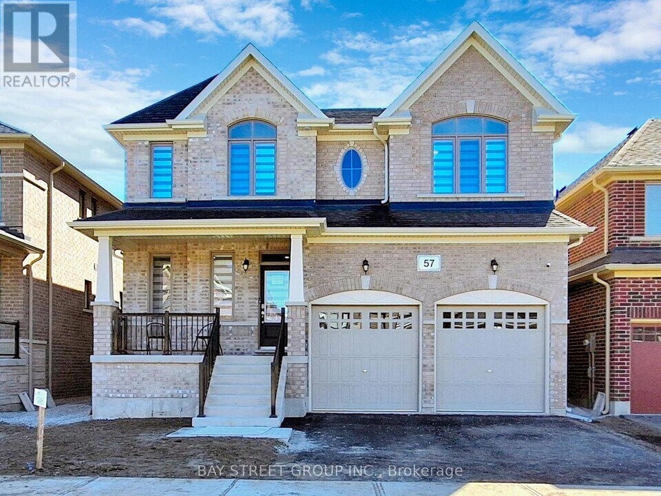 57 Big Canoe Dr in Georgina, ON - Building Photo