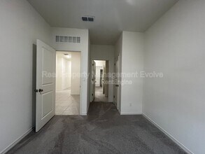 19434 W Hazelwood St in Litchfield Park, AZ - Building Photo - Building Photo