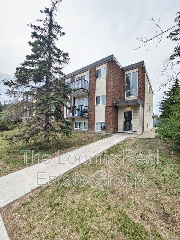 property at 11308-11127 127 Ave NW