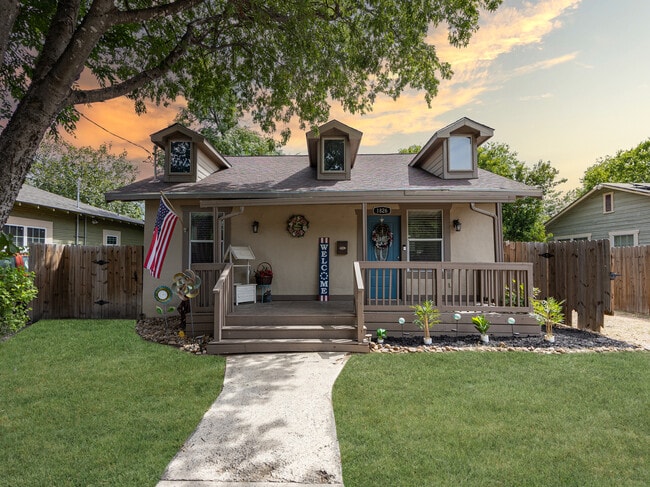 property at 1826 W French Pl