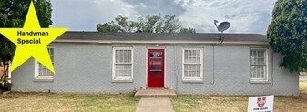 3702 Avenue U in Lubbock, TX - Building Photo