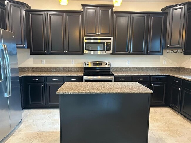 2045 Lakeside Ave in Davenport, FL - Building Photo - Building Photo