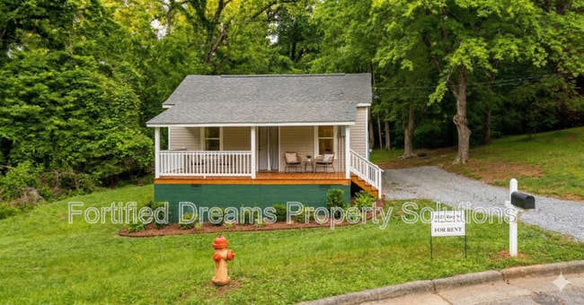 property at 2021 Row St