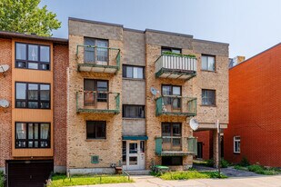 815 Sainte-Marguerite Rue in Montréal, QC - Building Photo