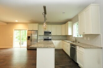429 Gray Dr in Charlotte, NC - Building Photo - Building Photo
