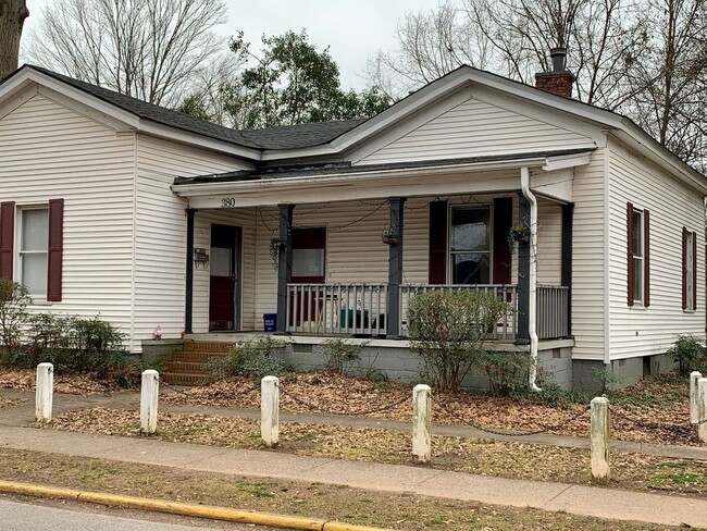 380 Bloomfield St in Athens, GA - Building Photo - Building Photo