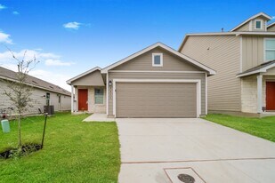 2811 Millikan Dr in Converse, TX - Building Photo