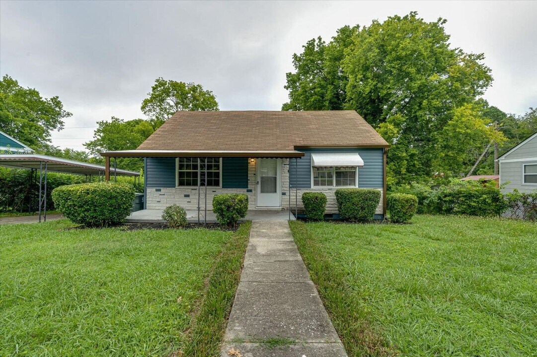 2011 Hardy St in Chattanooga, TN - Building Photo