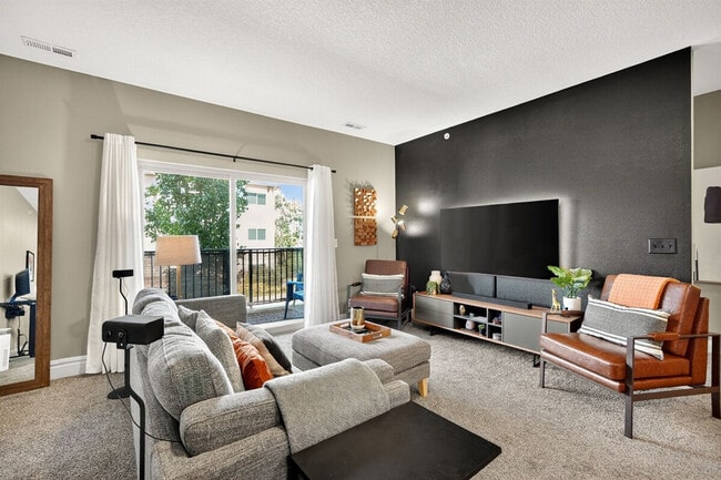 8350 Cascade Ave