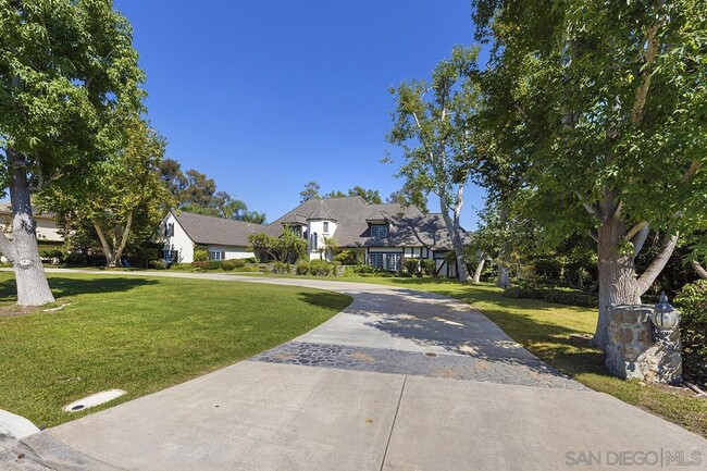 6350 Calle Del Campanario in Rancho Santa Fe, CA - Building Photo - Building Photo
