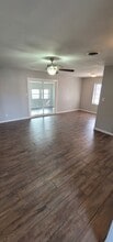 701 W Clara Ave in Iowa Park, TX - Building Photo - Building Photo