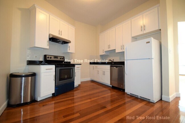 1728 Beacon St, Unit 1