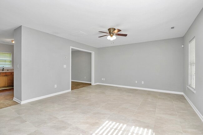 5750 Laborde Ave in Charlotte, NC - Building Photo - Building Photo