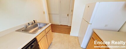 16 Queensberry St in Boston, MA - Foto de edificio - Building Photo