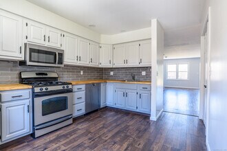 84 Stillmeadow Cir in Monroe, CT - Building Photo - Building Photo