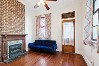 2622 Annunciation St, Unit 2622 in New Orleans, LA - Foto de edificio - Building Photo