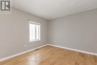 29 Wildwood Trail in Barrie, ON - Building Photo - Building Photo