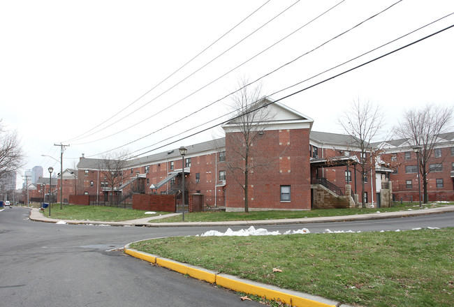 Mary Shepard Place in Hartford, CT - Building Photo - Building Photo