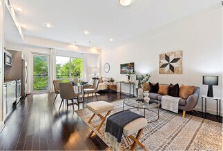 1133 Metropolitan Ave in Charlotte, NC - Building Photo - Building Photo