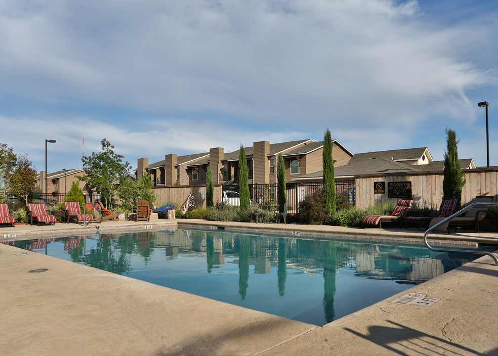 Brickstone Villas in Lubbock, TX - Foto de edificio