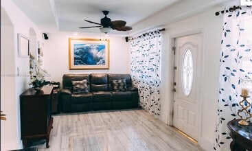 240 NW 182nd Terrace in Miami, FL - Building Photo - Building Photo